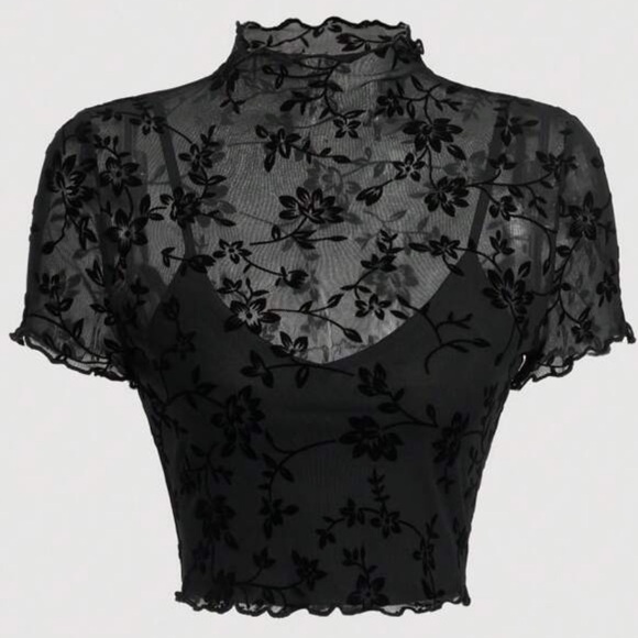 SHEIN Tops - NWT Floral Layered Top